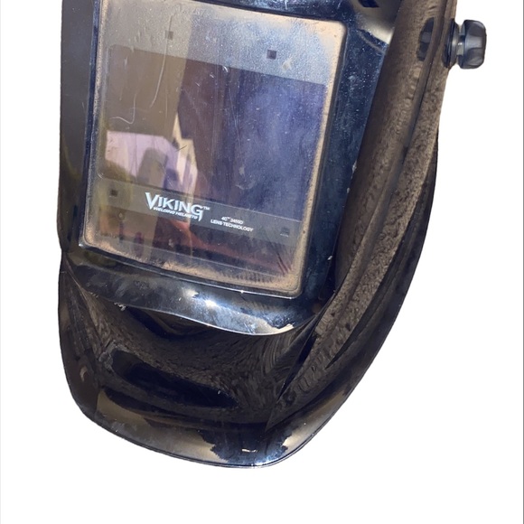 Lincoln Viking welding hood - Picture 2 of 2